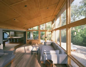 Chu Gooding Tree House 1 300x235