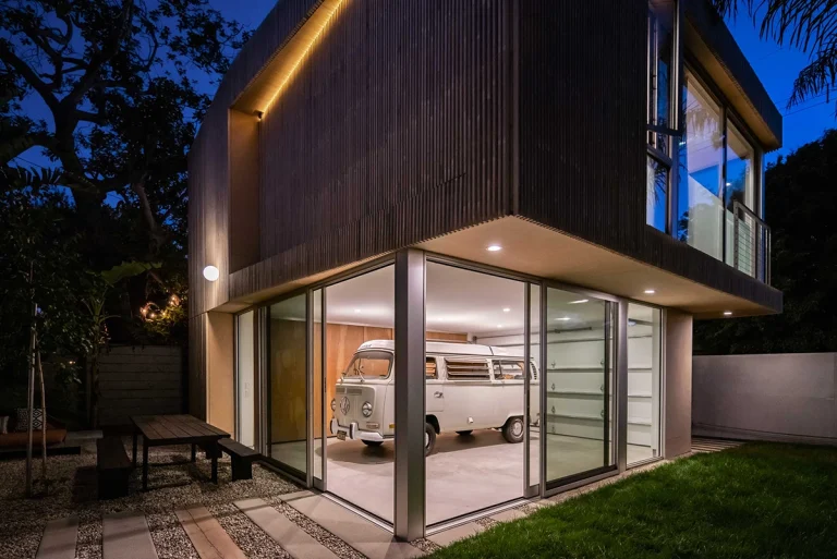 DSC9022WebRes 768x513