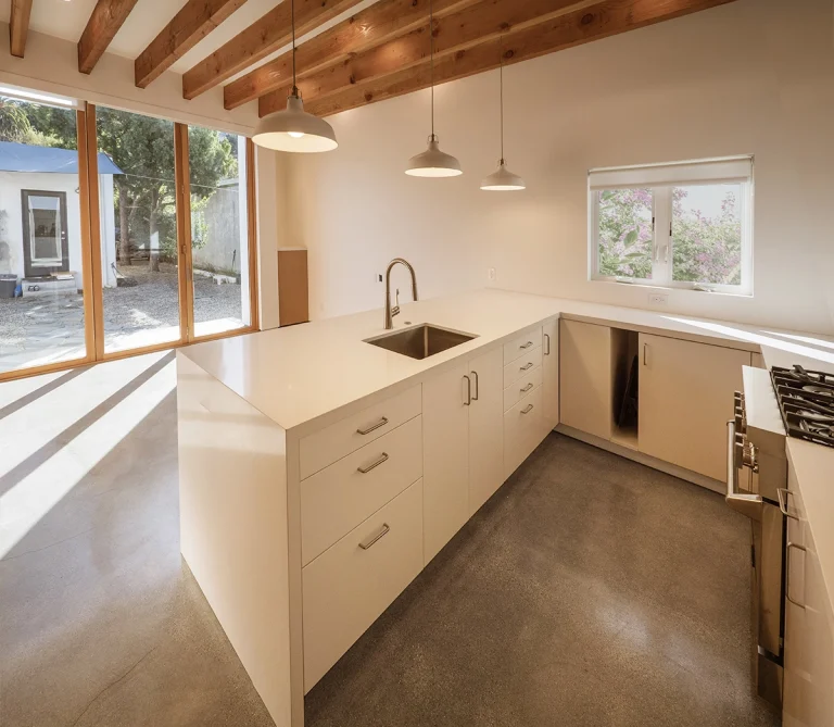 AVON 02 1200 72 DPI copy 768x669